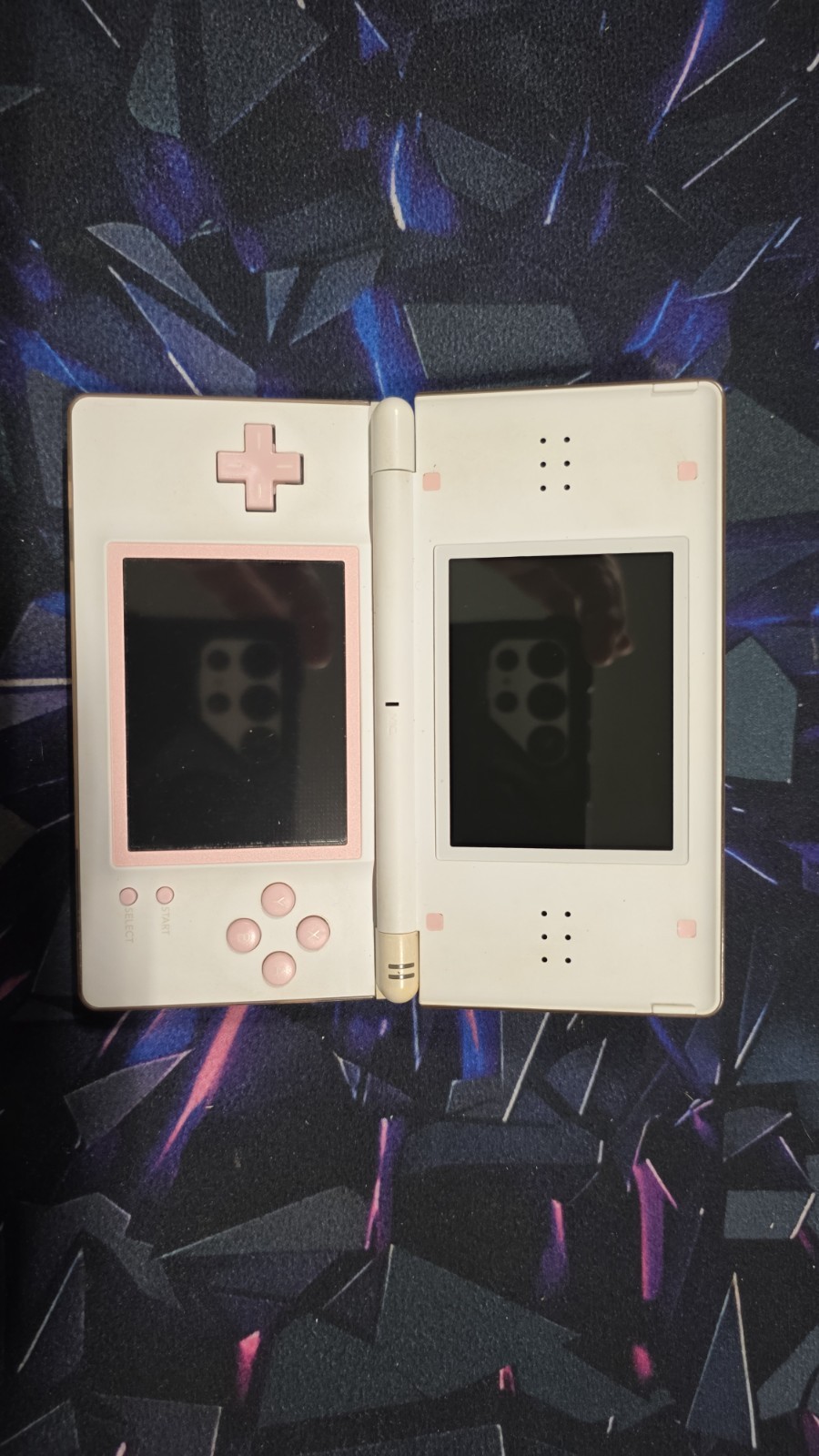 Nintendo DS Lite Console - Pink/White
